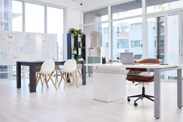https://www.emargence.fr/wp-content/uploads/2024/02/bureaux-4.jpg