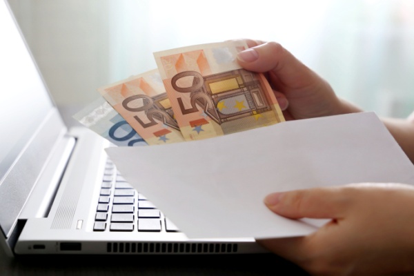 https://www.emargence.fr/wp-content/uploads/2024/06/pretargent-1.jpg