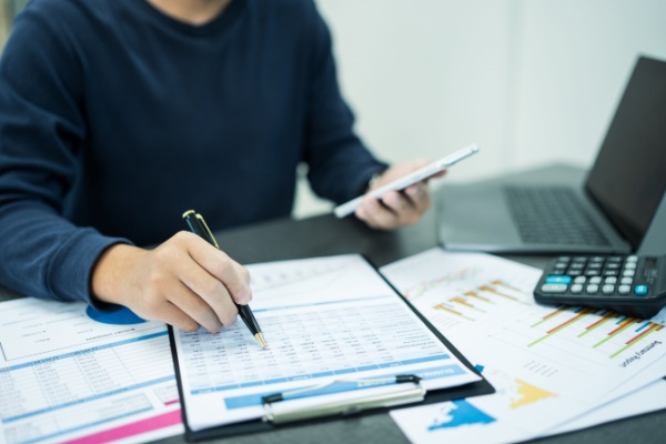 https://www.emargence.fr/wp-content/uploads/2024/09/Shutterstock_tauxreduitimpotsocietes.jpg