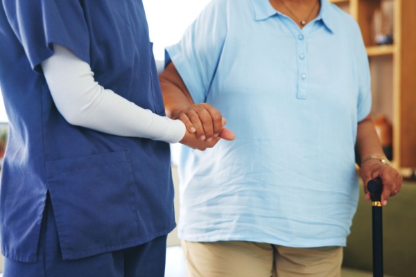 https://www.emargence.fr/wp-content/uploads/2025/01/Shutterstock_tarifsprestationsaidesadomicile-1.jpg