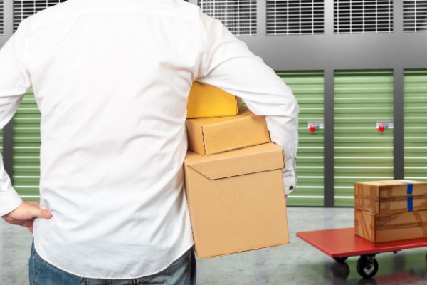 https://www.emargence.fr/wp-content/uploads/2025/02/Shutterstock_locationgarageentrepot-1.jpg