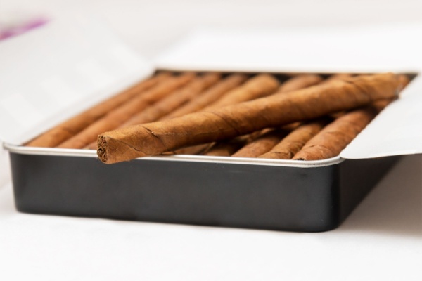 https://www.emargence.fr/wp-content/uploads/2025/03/Shutterstock_accisetabacmanufactures-1.jpg