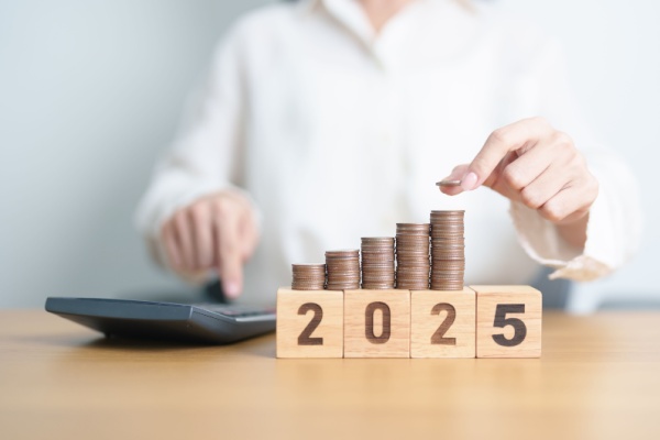 https://www.emargence.fr/wp-content/uploads/2025/03/Shutterstock_baremeimpotrevenu-1.jpg