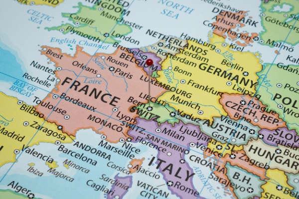 https://www.emargence.fr/wp-content/uploads/2025/06/Shutterstock_etatsnoncooperatifs-1.jpg