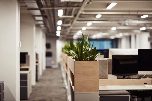 https://www.emargence.fr/wp-content/uploads/2025/06/Shutterstock_taxecreationbureaux-2.jpg