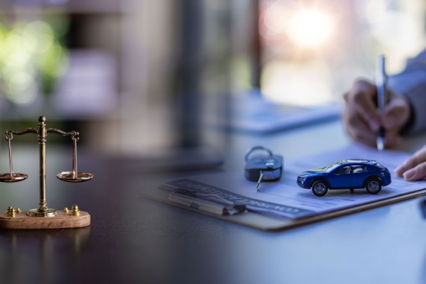 https://www.emargence.fr/wp-content/uploads/2025/07/Shutterstock_clauseattributive-1.jpg