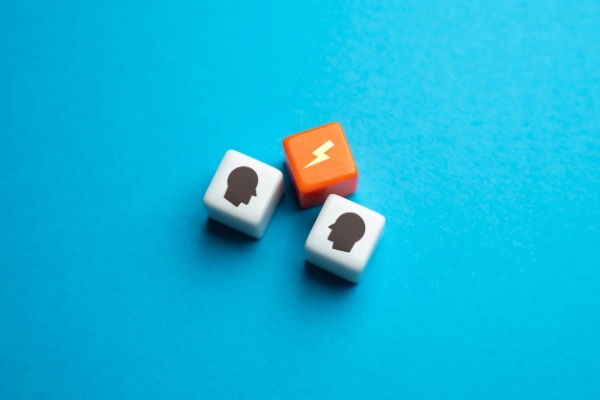 https://www.emargence.fr/wp-content/uploads/2025/07/Shutterstock_droitderetraitdiffere-1.jpg