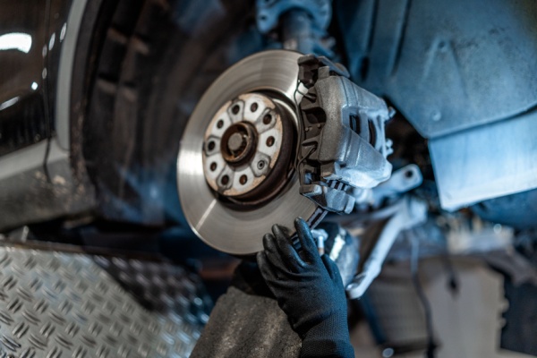 https://www.emargence.fr/wp-content/uploads/2025/09/Shutterstock_volventecomrepautomobiles-1.jpg