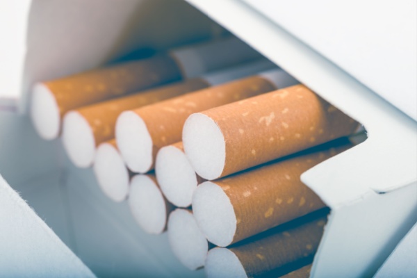 https://www.emargence.fr/wp-content/uploads/2025/10/Shutterstock_arretetabac-2.jpg