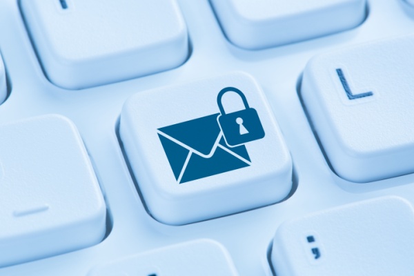 https://www.emargence.fr/wp-content/uploads/2025/10/Shutterstock_messageriesecurisepro.jpg