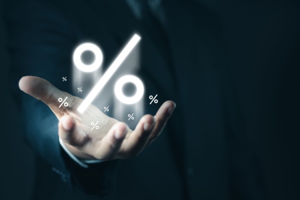 https://www.emargence.fr/wp-content/uploads/2025/12/Shutterstock_entreprisesetrangeresfiscale.jpg