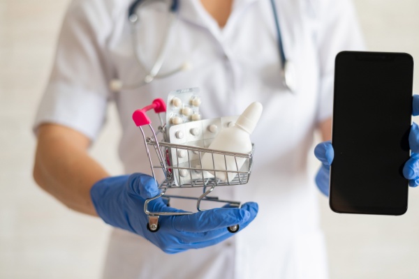 https://www.emargence.fr/wp-content/uploads/2025/12/Shutterstock_medicamentsveto.jpg