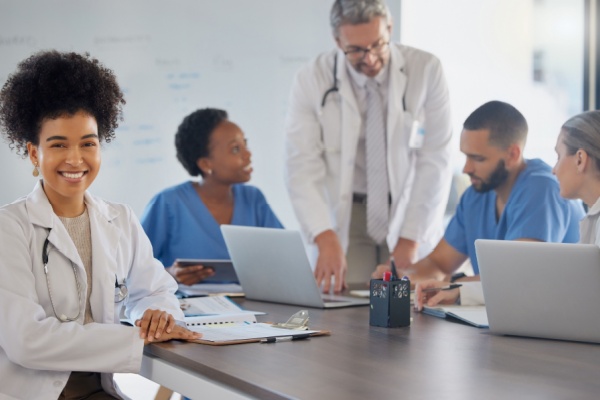 https://www.emargence.fr/wp-content/uploads/2026/01/Shutterstock_certificatperiodique.jpg