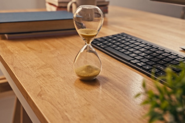 https://www.emargence.fr/wp-content/uploads/2026/01/Shutterstock_prestationcommissairedejustice-2.jpg