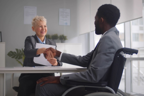 https://www.emargence.fr/wp-content/uploads/2026/02/Shutterstock_FIN_ACCORD_OETH.jpg