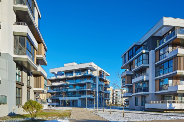 https://www.emargence.fr/wp-content/uploads/2026/02/Shutterstock_ensembleimmo-1.jpg