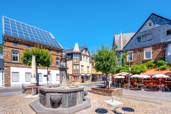 https://www.emargence.fr/wp-content/uploads/2026/02/Shutterstock_formalitesestdelafrance-3.jpg