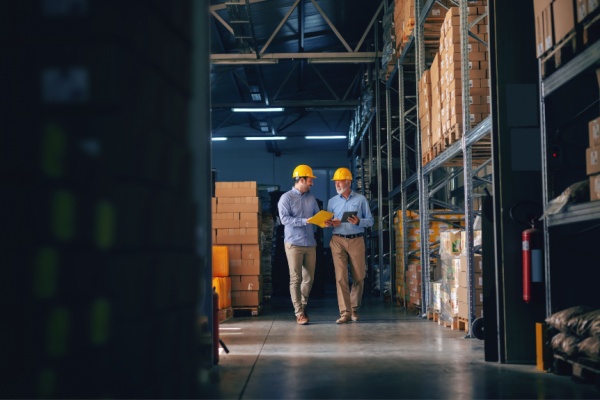 https://www.emargence.fr/wp-content/uploads/2026/02/Shutterstock_productionimportationindustrie-2.jpg
