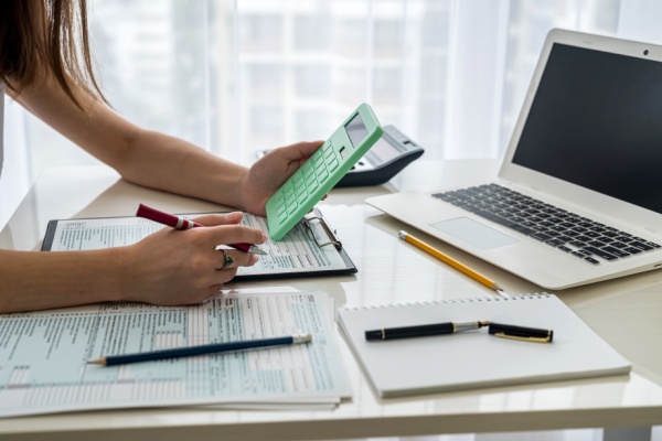 https://www.emargence.fr/wp-content/uploads/2026/03/Shutterstock_fiscalitesortiecapital.jpg