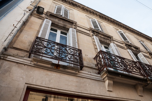 https://www.emargence.fr/wp-content/uploads/2026/03/Shutterstock_logementsimmanciensindice-1.jpg