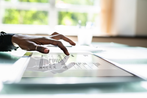 https://www.emargence.fr/wp-content/uploads/2026/03/Shutterstock_reformeenvue-2.jpg