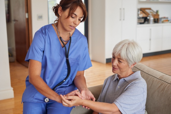 https://www.emargence.fr/wp-content/uploads/2026/03/Shutterstock_tarificationsoinsinfirmiers.jpg