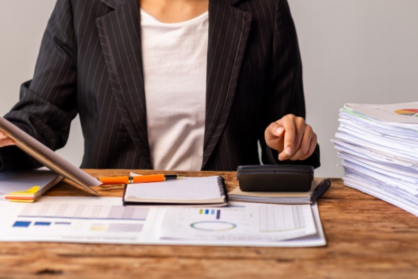 https://www.emargence.fr/wp-content/uploads/2026/04/Shutterstock_deducbiliteamortissements.jpg