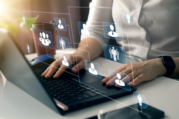 https://www.emargence.fr/wp-content/uploads/2026/04/Shutterstock_simulateur20obligations20sociales.jpg
