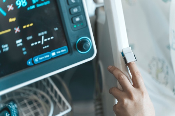 https://www.emargence.fr/wp-content/uploads/2026/04/dispositifs-medicaux-de-diagnostic.jpg