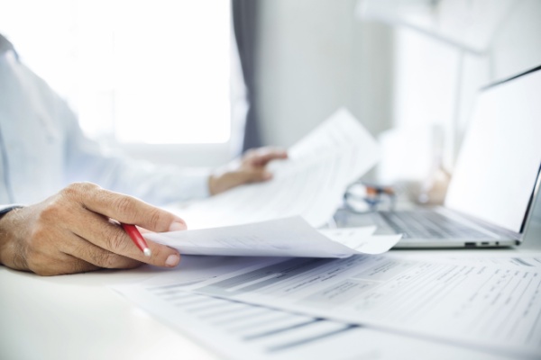 https://www.emargence.fr/wp-content/uploads/2026/05/Shutterstock_declarationautorevenus.jpg