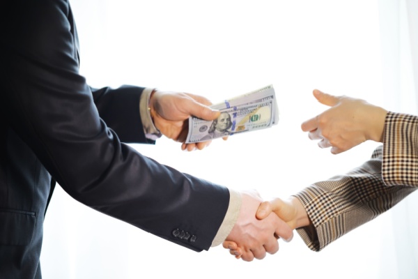 https://www.emargence.fr/wp-content/uploads/2026/07/Shutterstock_contraintesprovisoir.jpg
