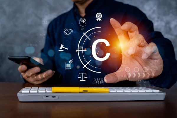 https://www.emargence.fr/wp-content/uploads/2026/07/Shutterstock_droitsauteurtva.jpg