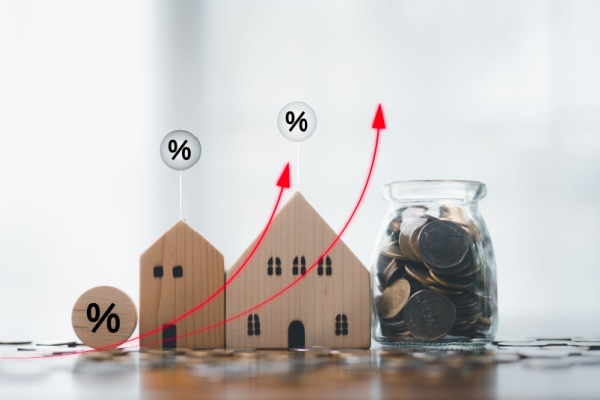 https://www.emargence.fr/wp-content/uploads/2026/07/Shutterstock_prixcreditimmoprix-1.jpg