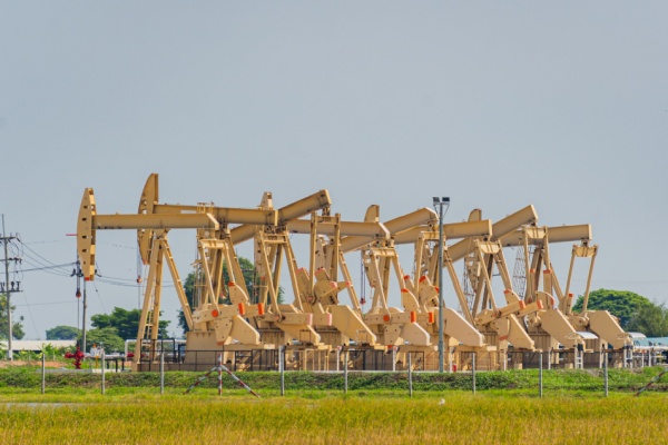 https://www.emargence.fr/wp-content/uploads/2026/07/Shutterstock_prixpetroleproduitsenergie-1.jpg