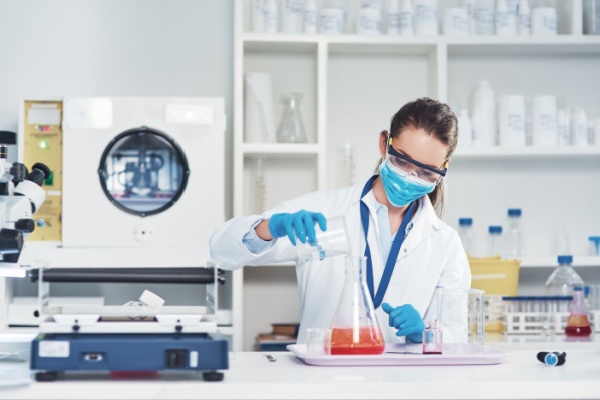 https://www.emargence.fr/wp-content/uploads/2026/07/Shutterstock_salarieenceinte.jpg