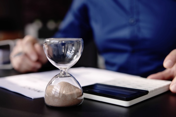 https://www.emargence.fr/wp-content/uploads/2026/07/Shutterstock_tauxinteretslegauxretardpaiementtaux-1.jpg