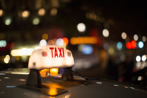 https://www.emargence.fr/wp-content/uploads/2026/08/shutterstock_taxietavance.jpg