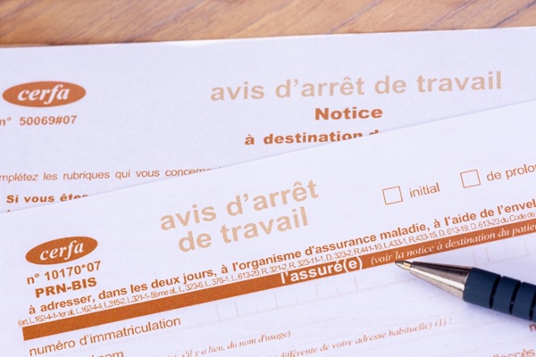 https://www.emargence.fr/wp-content/uploads/2026/09/shutterstock_arretsmaladielongueduree.jpg