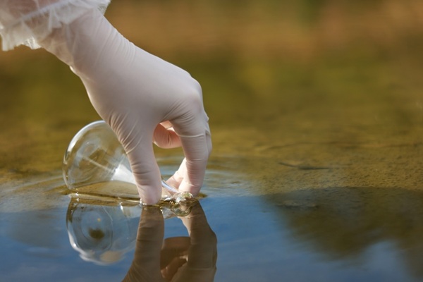 https://www.emargence.fr/wp-content/uploads/2026/09/shutterstock_experimentationbretagne.jpg