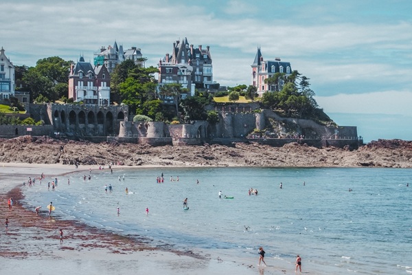 https://www.emargence.fr/wp-content/uploads/2026/09/shutterstock_strategienationale.jpg