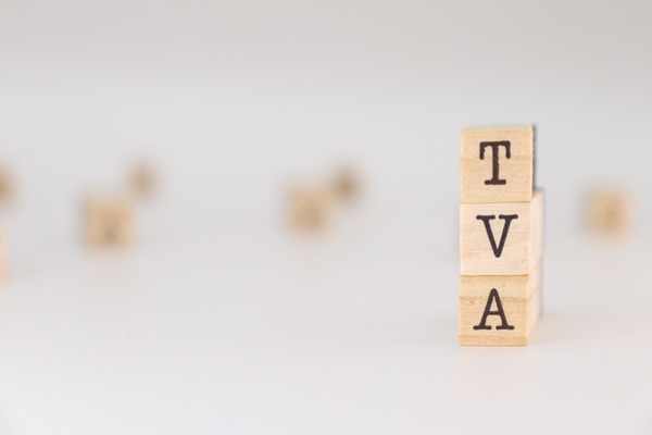 https://www.emargence.fr/wp-content/uploads/2026/09/shutterstock_tvasurmarge.jpg
