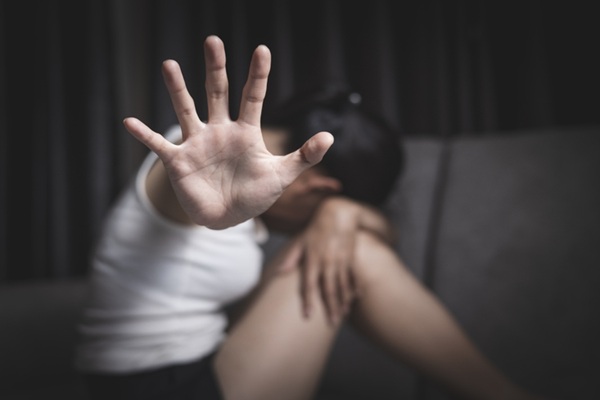 https://www.emargence.fr/wp-content/uploads/2026/10/shutterstock_femmesvictimes.jpg