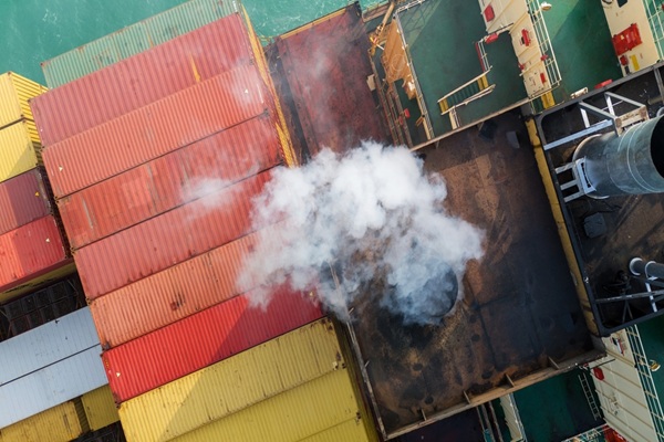 https://www.emargence.fr/wp-content/uploads/2026/10/shutterstock_securitenavirepollution.jpg